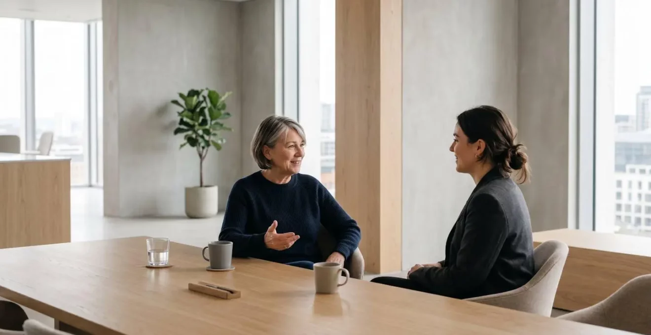 Échange de connaissances intergénérationnel lors d'une session de reverse mentoring